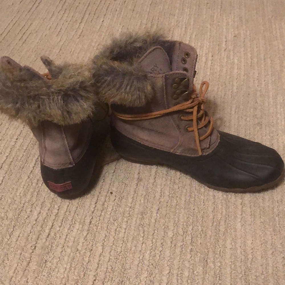 Sperry snow boots